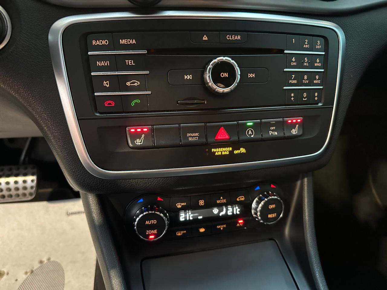 Mercedes-benz GLA 180 d Automatic Premium AMG - Harman Kardon Baule elettrico