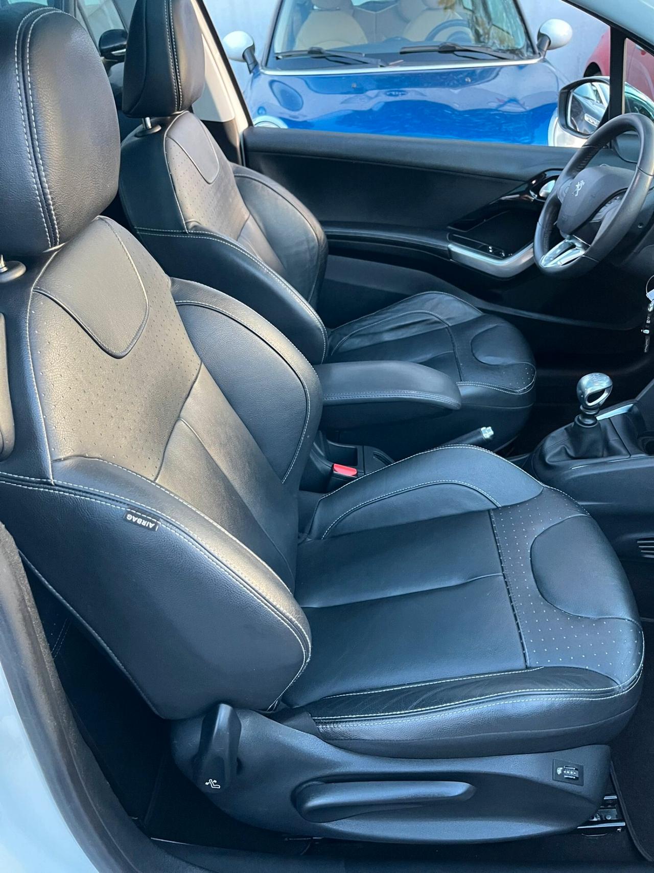 Peugeot 208 1.6 e-HDi Allure UNICO PROPRIETARIO