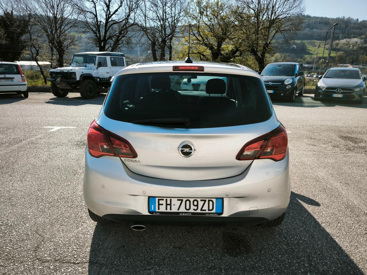 Opel Corsa 1.4 90CV GPL Tech 5 porte b-Color