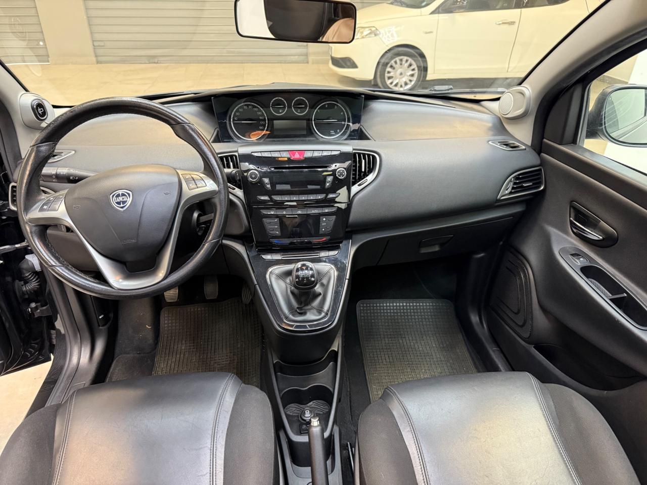 Lancia Ypsilon 1.3 MJT 16V 95 CV Platinum