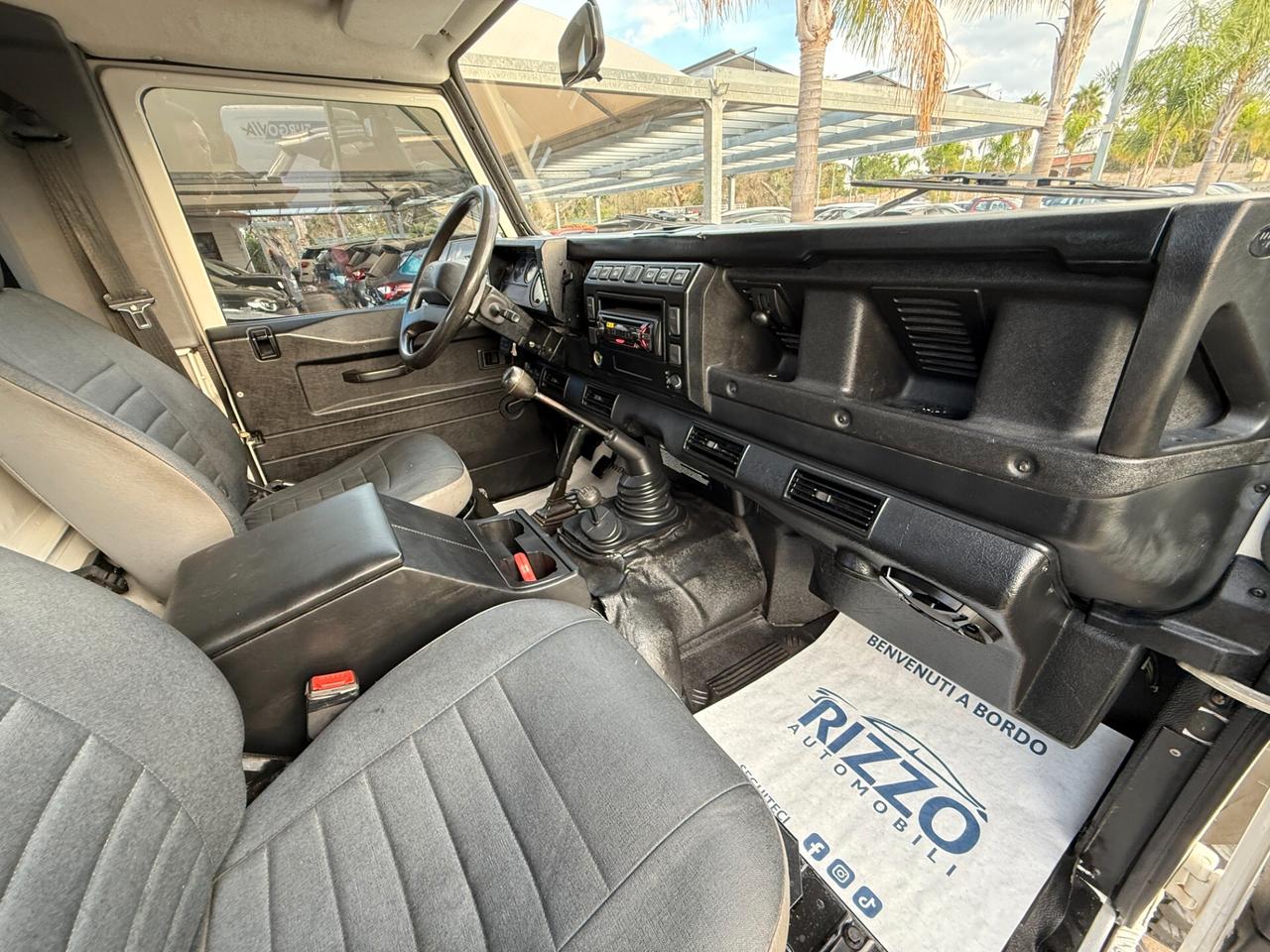 Land Rover Defender 90 2.4 TD5 (BMW) INTROVABILE 129000KM