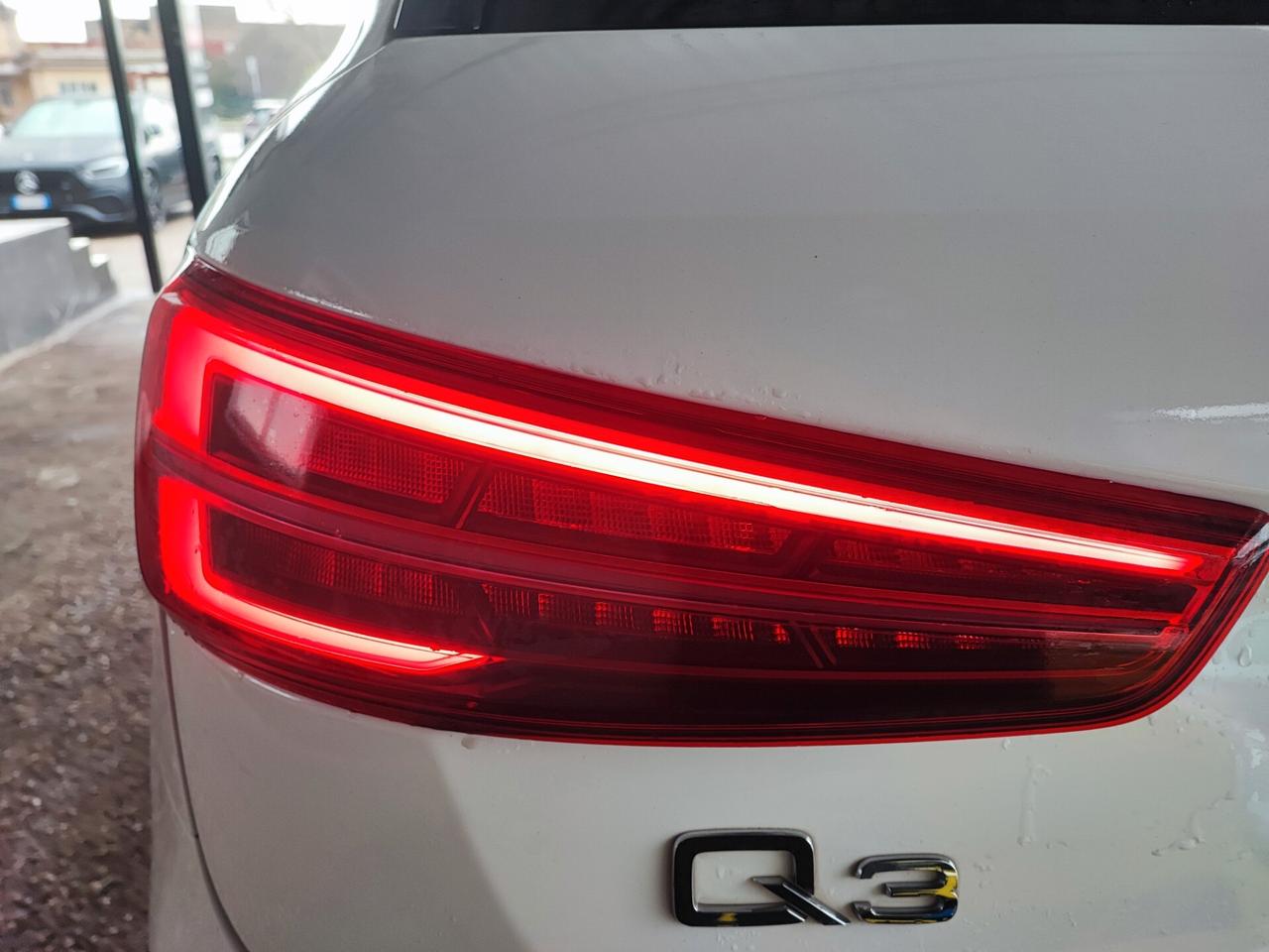 Audi Q3 2.0 TDI S tronic Business SPORT