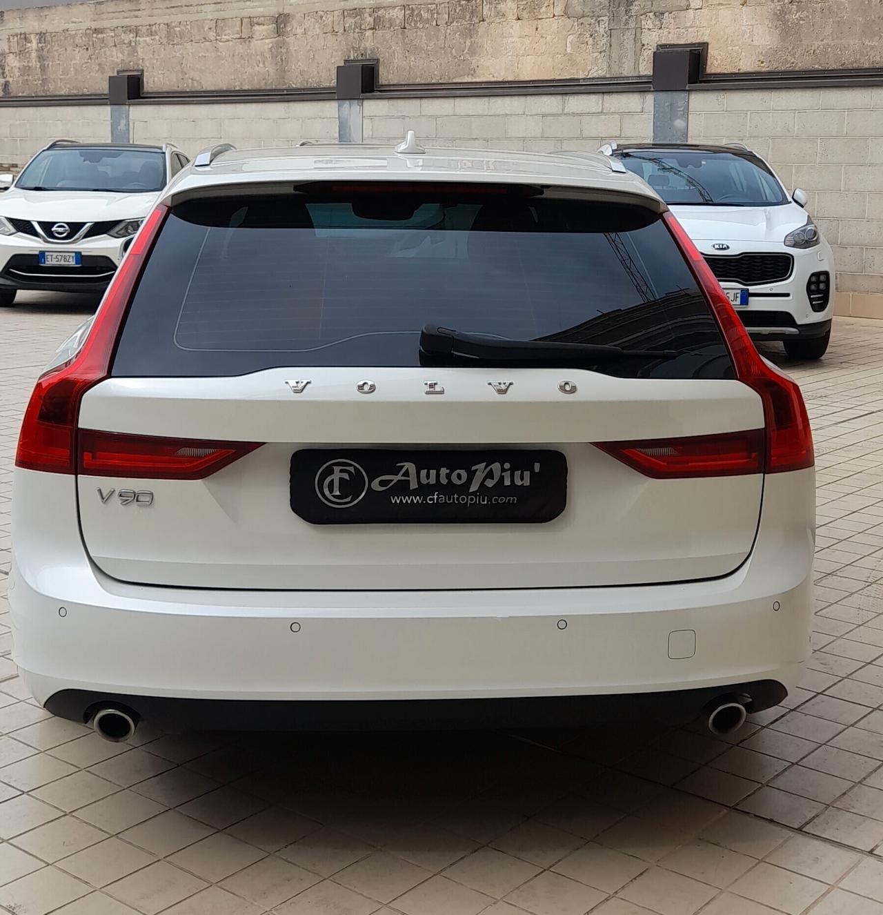 Volvo V90 D4 Business Plus