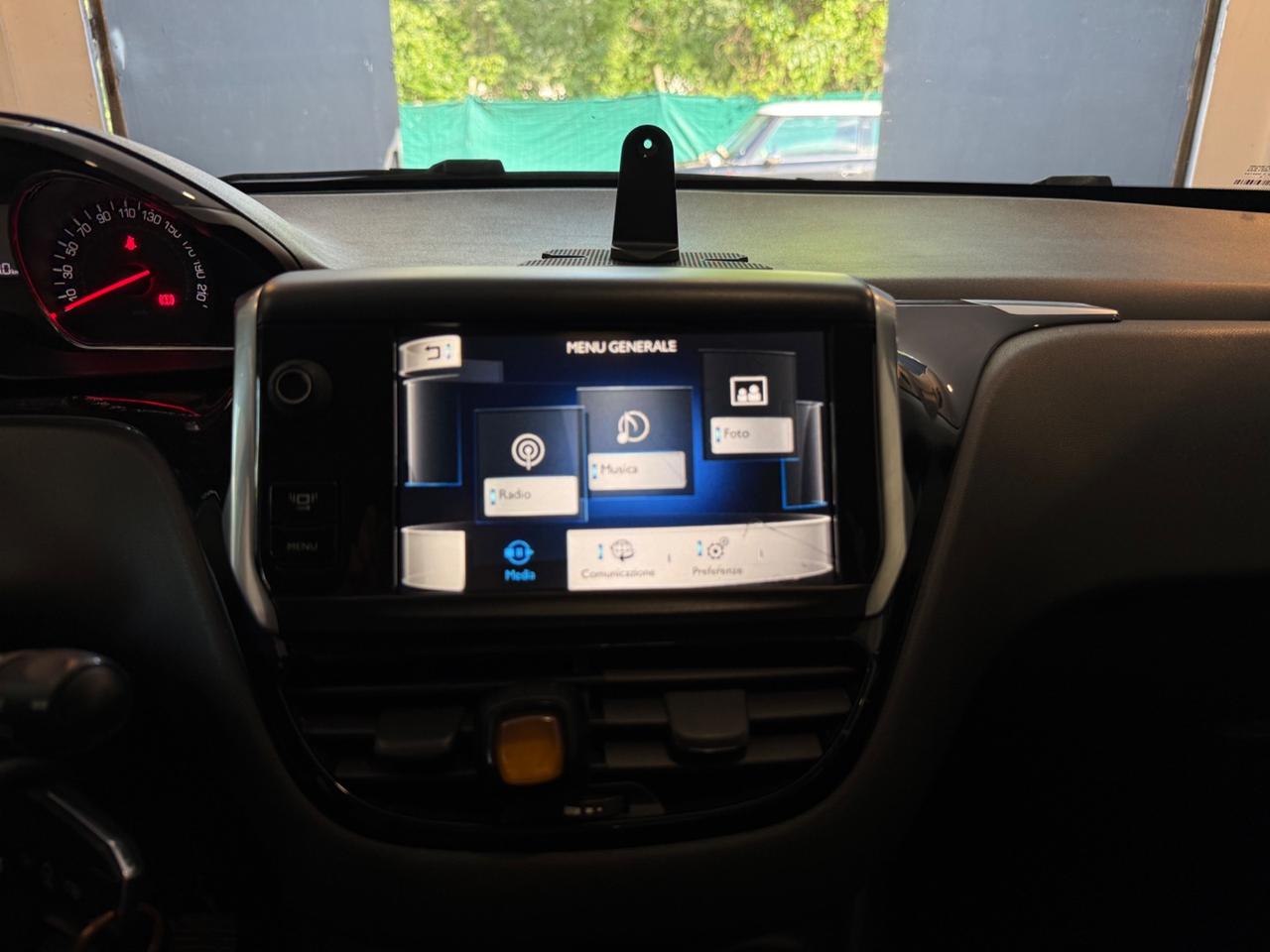 Peugeot 208 1.4 METANO BENZINA NEOPATENTATI