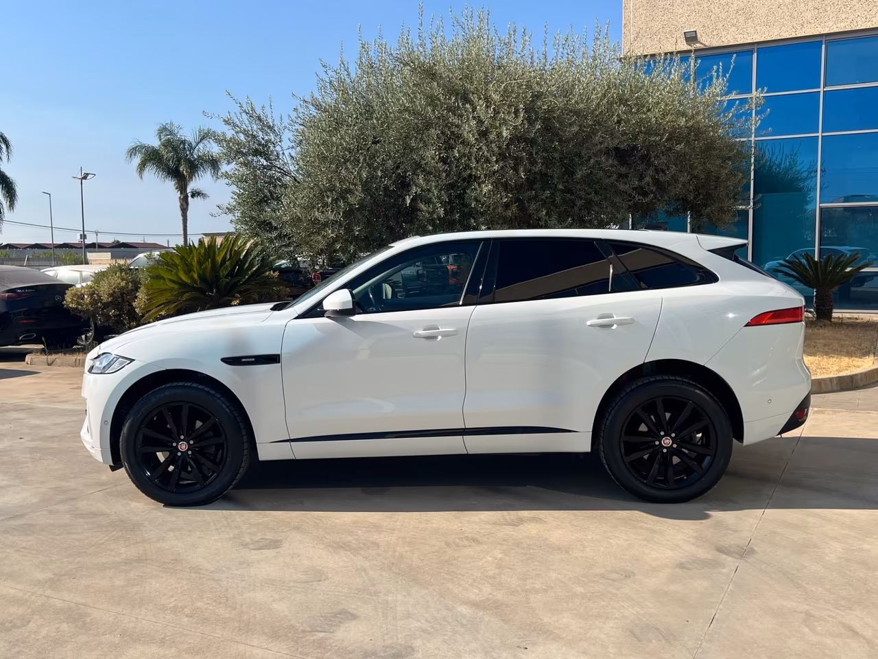 Jaguar F-Pace 2.0 250 CV AWD R-Sport UNICO PROPRIETARIO - possibilità noleggio no scoring