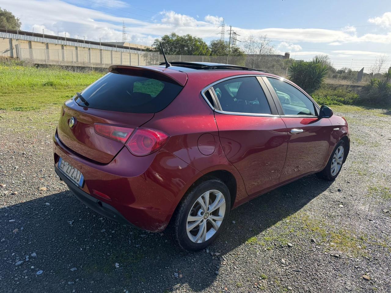 Alfa Romeo Giulietta 1.6 JTDm-2 105 CV Distinctive