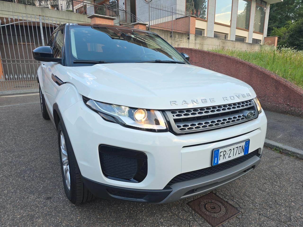 RANGE ROVER Evoque SE Dynamic 4WD 2.0 td4 Auto.