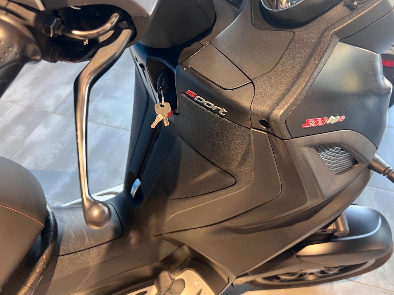 Piaggio MP3 300 hpe