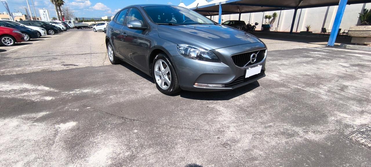 Volvo V40 D2 Geartronic Business