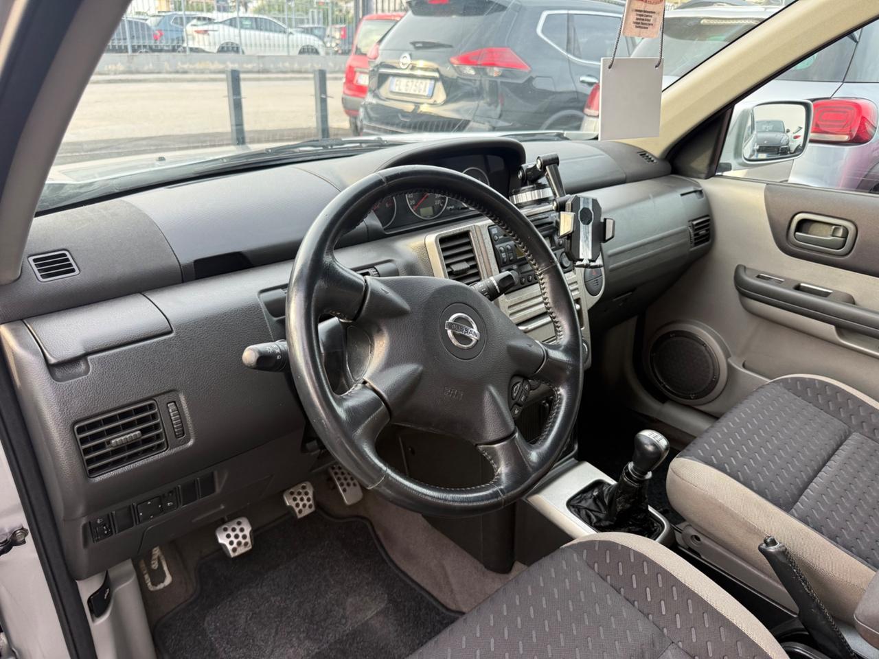 Nissan X-Trail 2.2 dCi Elegance