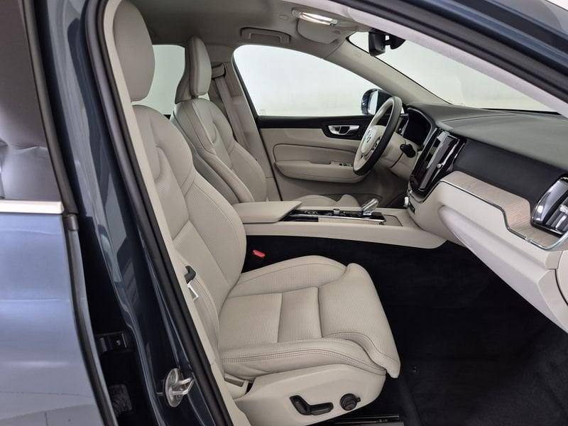 Volvo XC60 II 2022 2.0 b4 Plus Bright auto