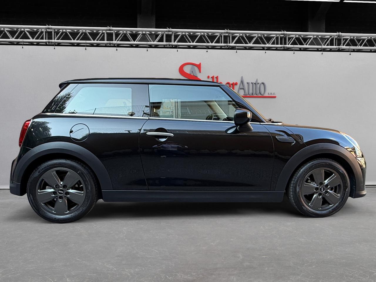 Mini 3 Porte Cooper Essential 1.5 Twin Power Turbo " Cambio Manuale "