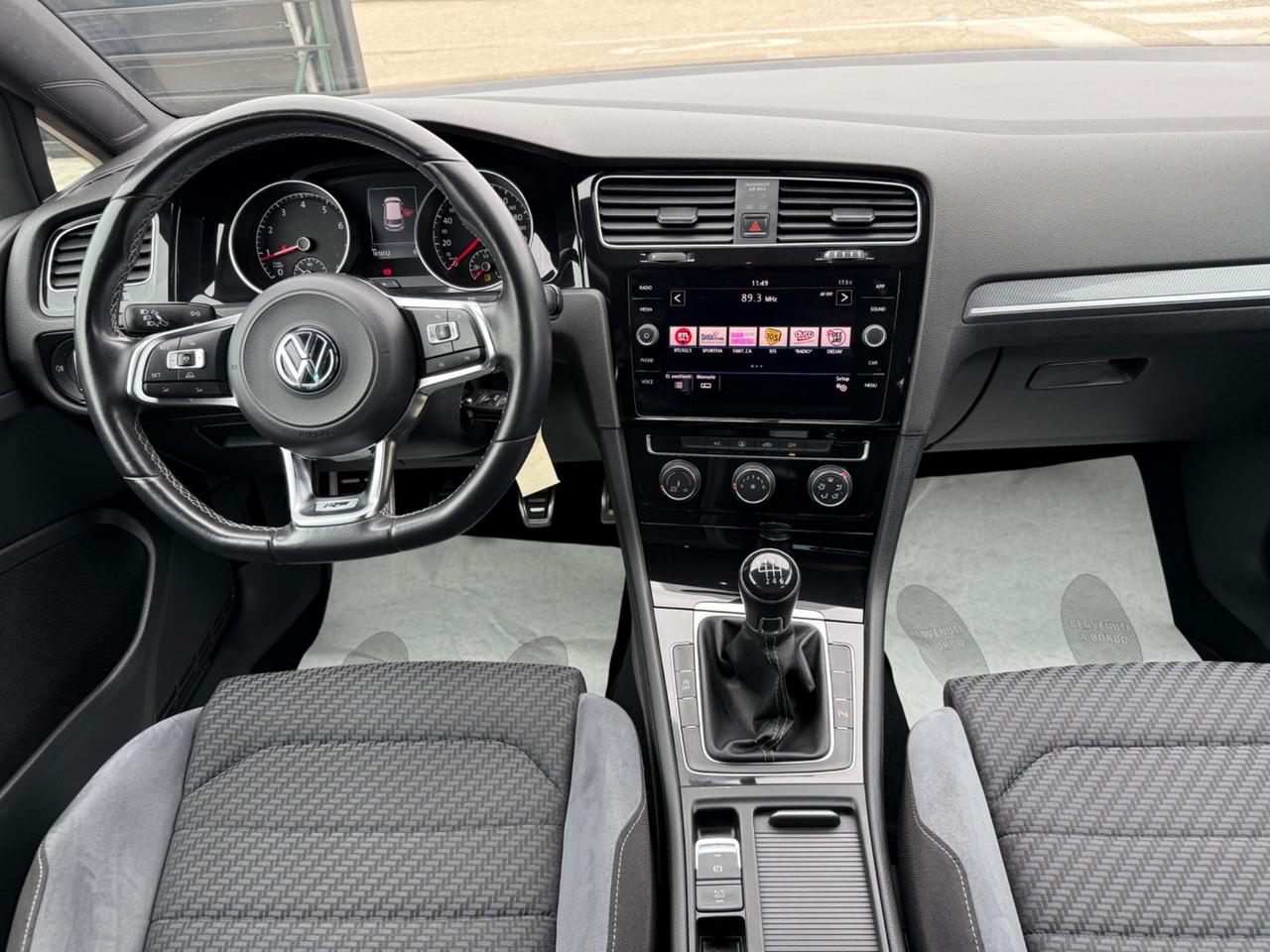 Volkswagen Golf 1.4 TSI 125 CV 5p. Sport R-LINE NEOPATENTATI