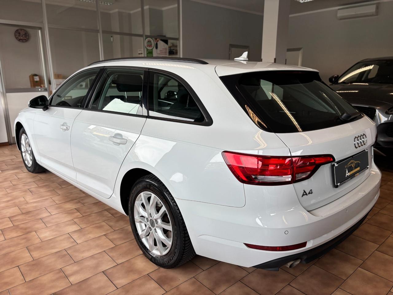 AUDI A4 Avant 2.0 tdi Business 150cv s-tronic