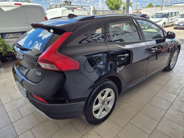 VOLVO V40 Cross Country D2 Business
