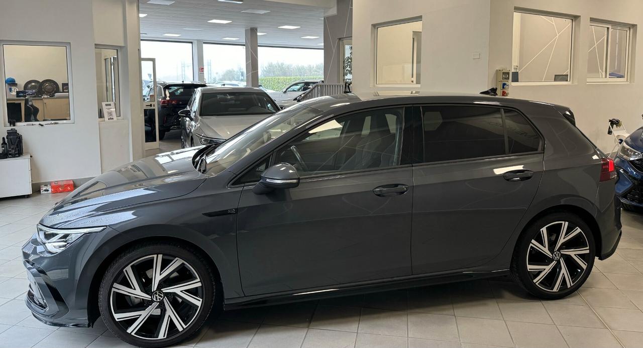 Volkswagen Golf 1.5 etsi evo R-Line 150cv dsg / NO VINCOLI