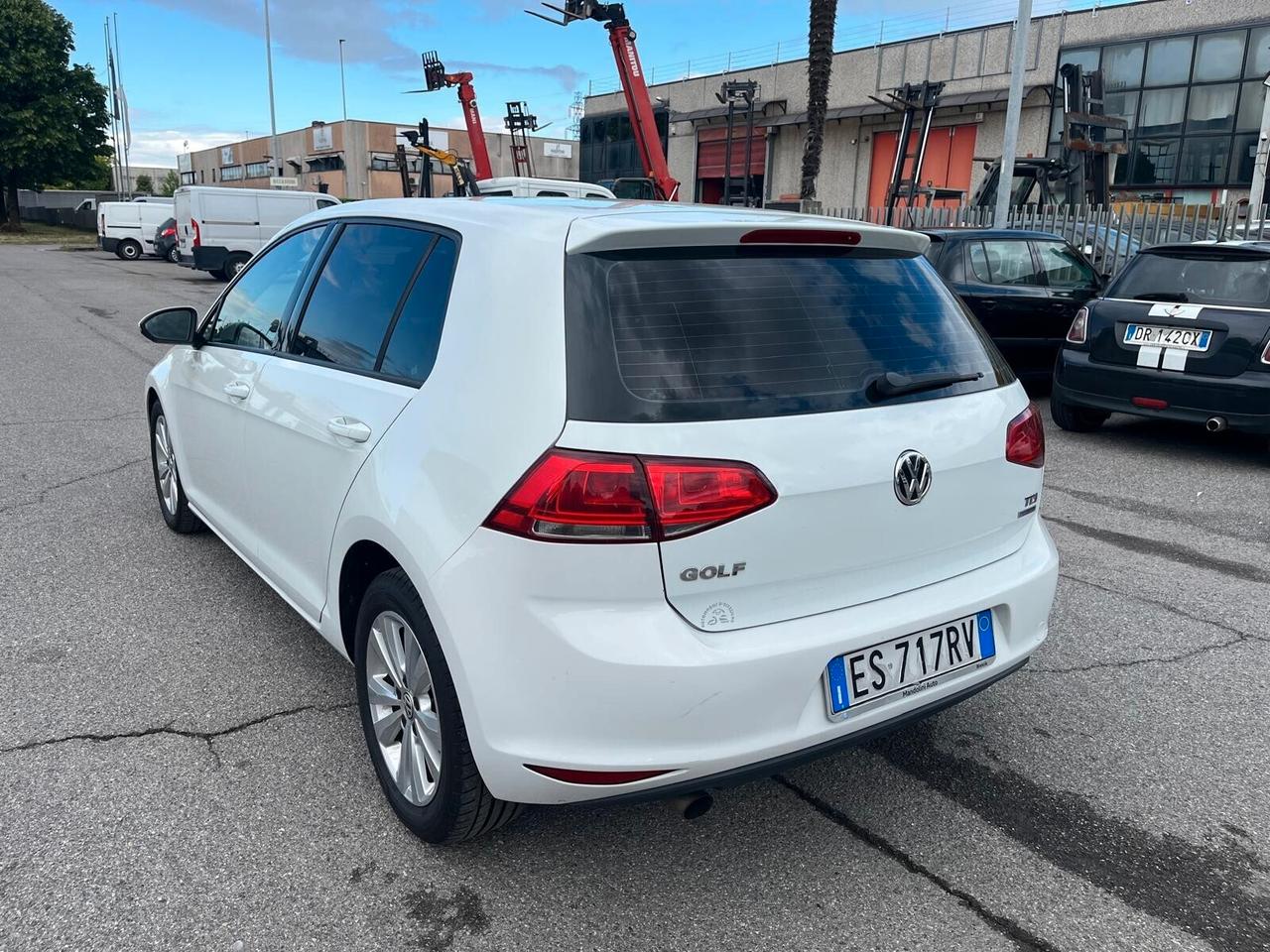 Volkswagen Golf 1.6 TDI DSG 5p.