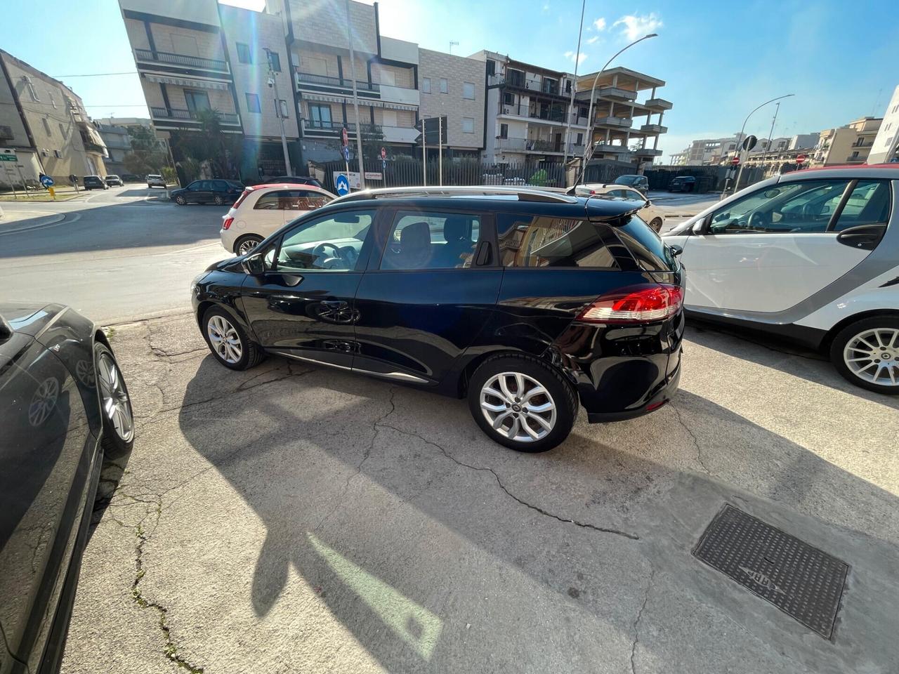 Renault Clio Sporter dCi 8V 90 CV EDC Business