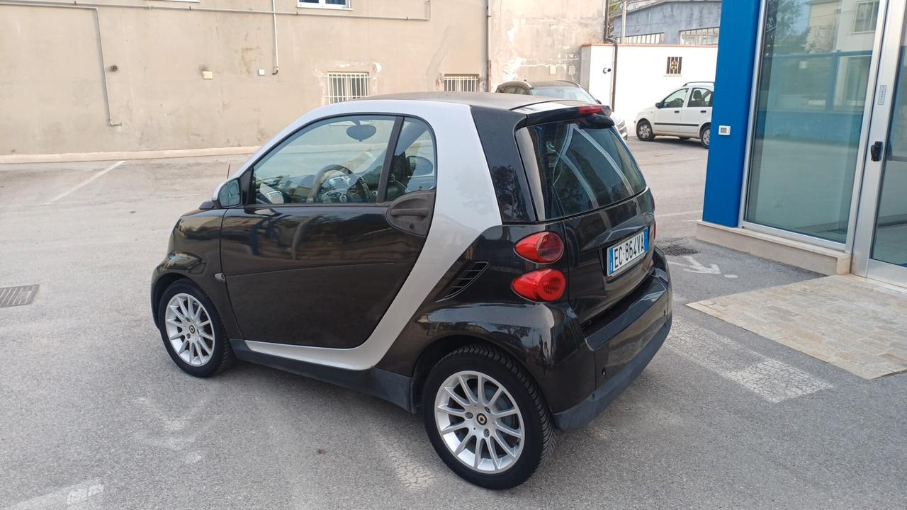 Smart ForTwo 1000 52 kW coupé passion