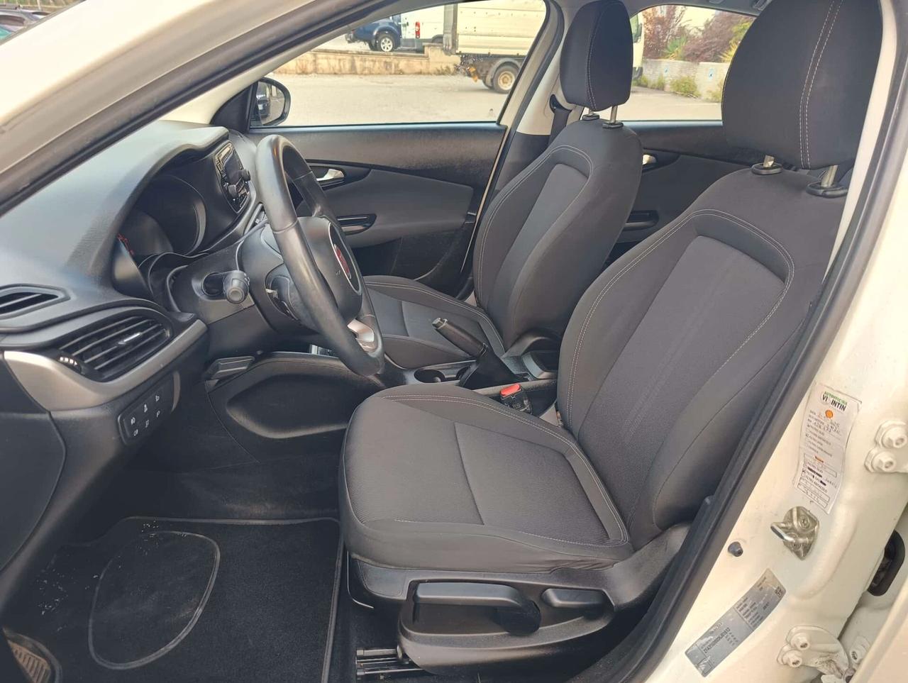 Fiat Tipo 1.4 T-Jet 120CV GPL 5 porte Easy