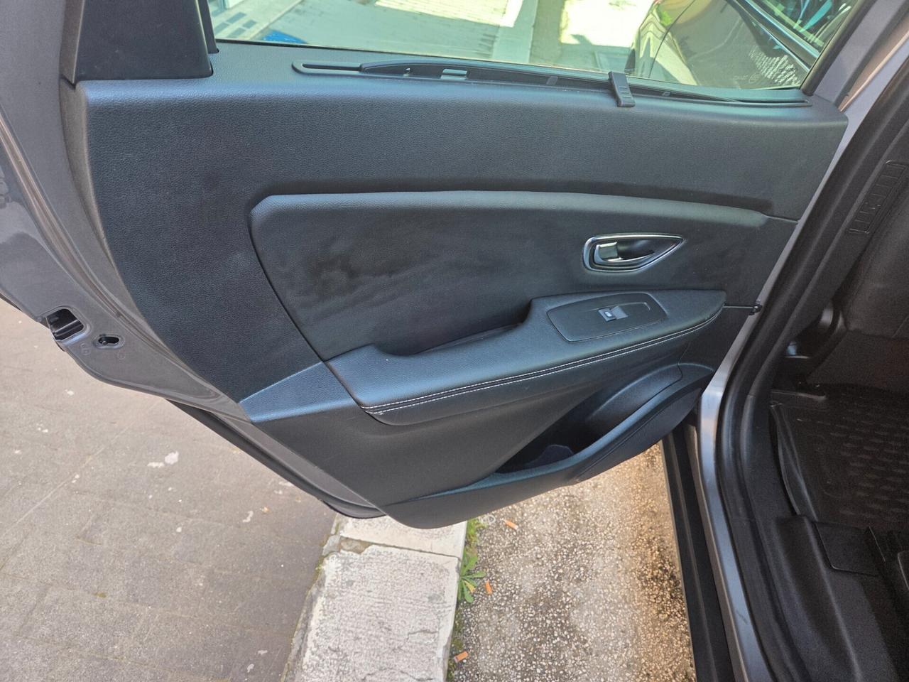 RENAULT GRAND SCENIC 7 POSTI KM CERTIFICATI