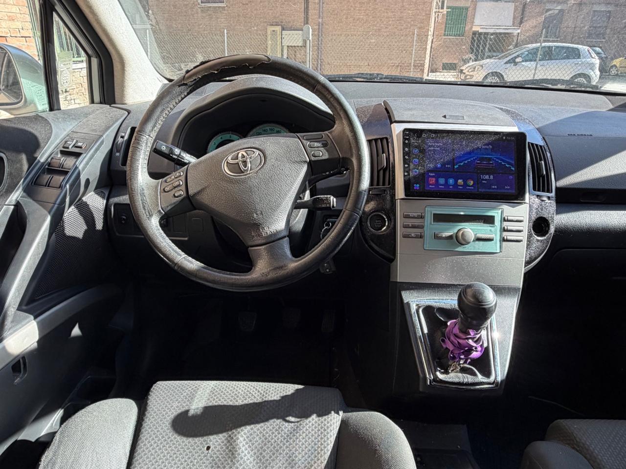 Toyota Corolla Verso 2.2 16V D-4D Sol