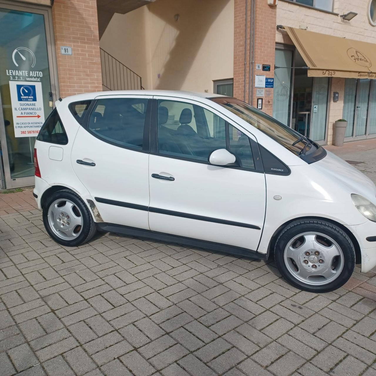 TUTTO PERFETTAMENTE FUNZIONANTE CLASSE A 1.9