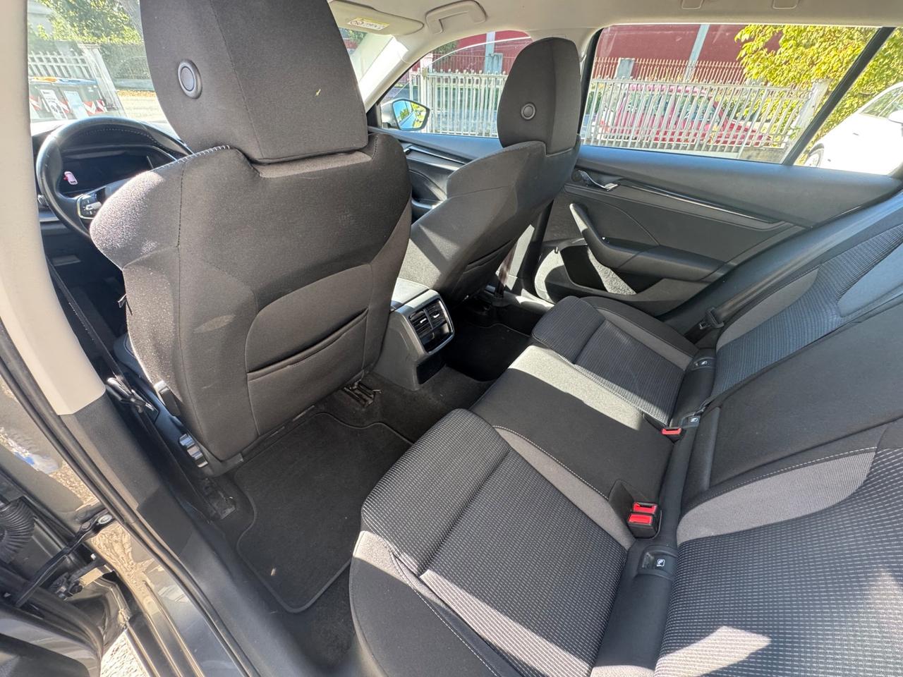 Skoda Octavia 2.0 TDI EVO SCR Wagon Ambition