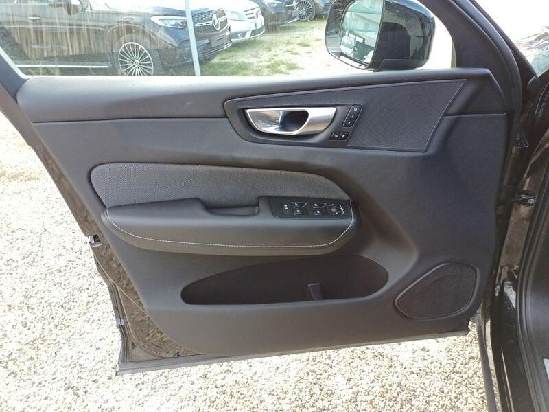 Volvo XC60 XC60 2.0 b4 Ultimate Dark awd auto