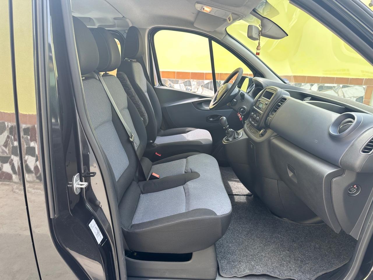 Opel Vivaro 1.6 BiTurbo 9 Posti Trasporto Disabili -2018