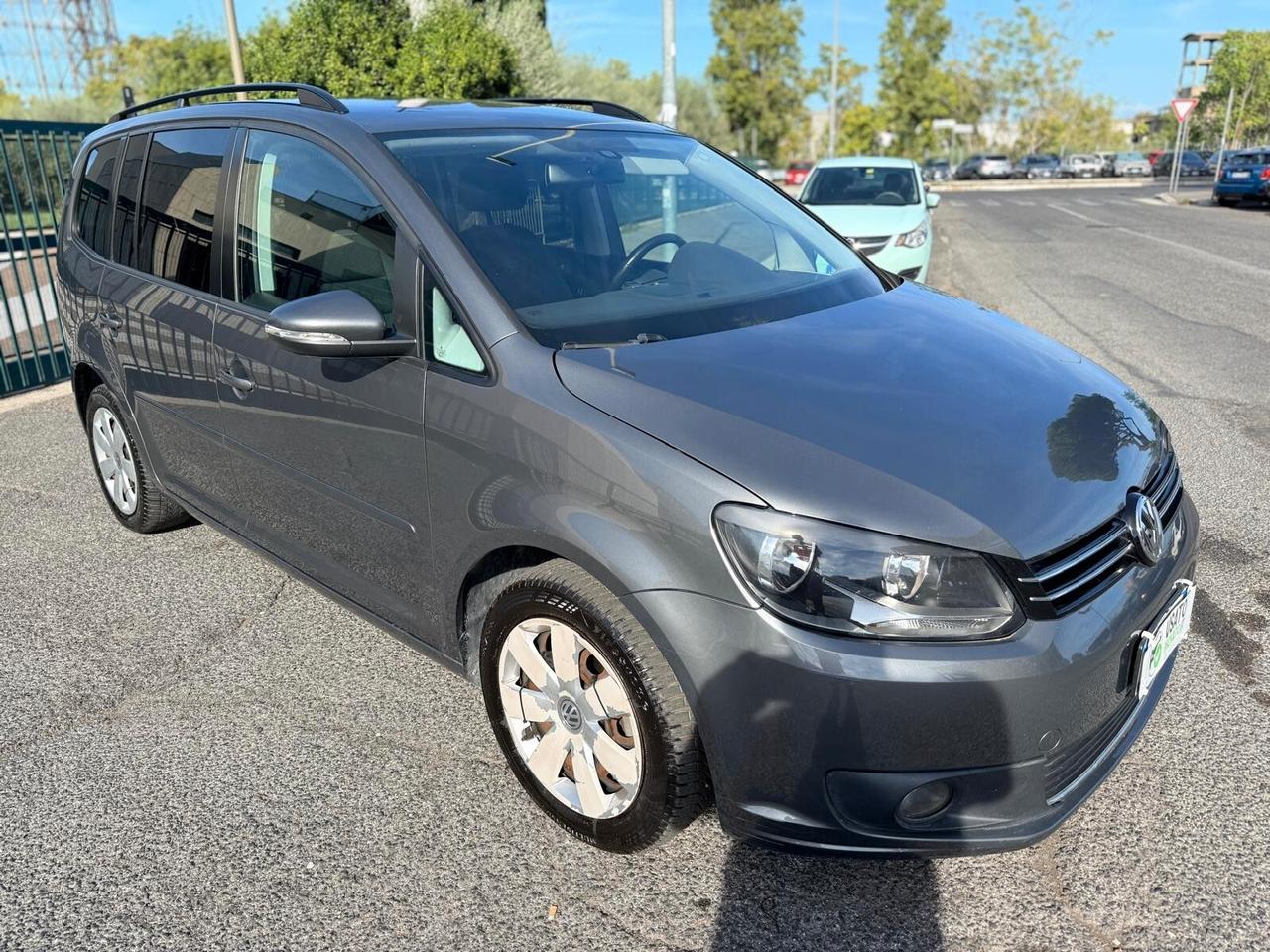 Volkswagen Touran 1.6 TDI UNIPRO 7 POSTI