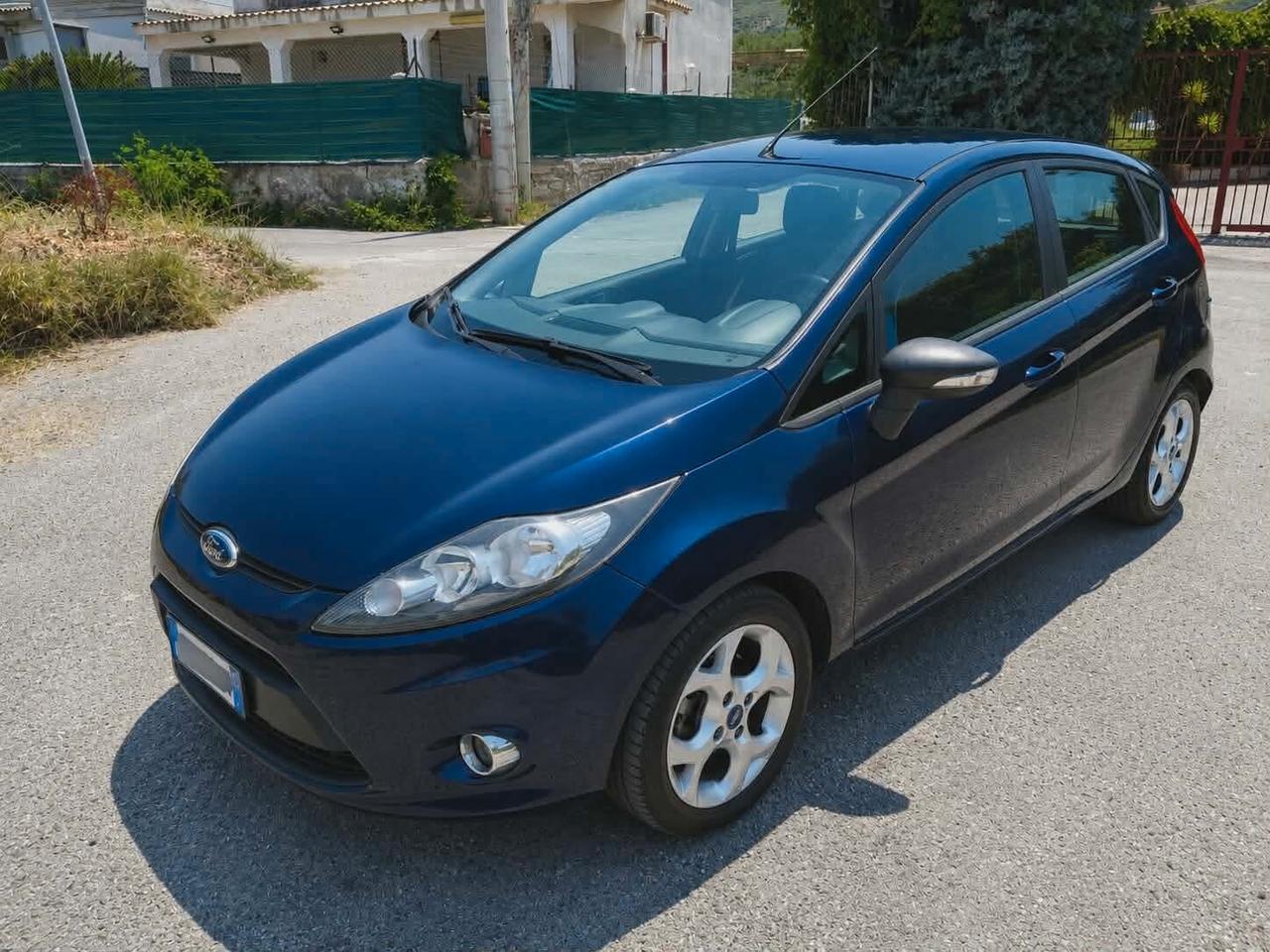 Ford Fiesta 1.4 TDCi 70 CV Ikon – PARI AL NUOVO