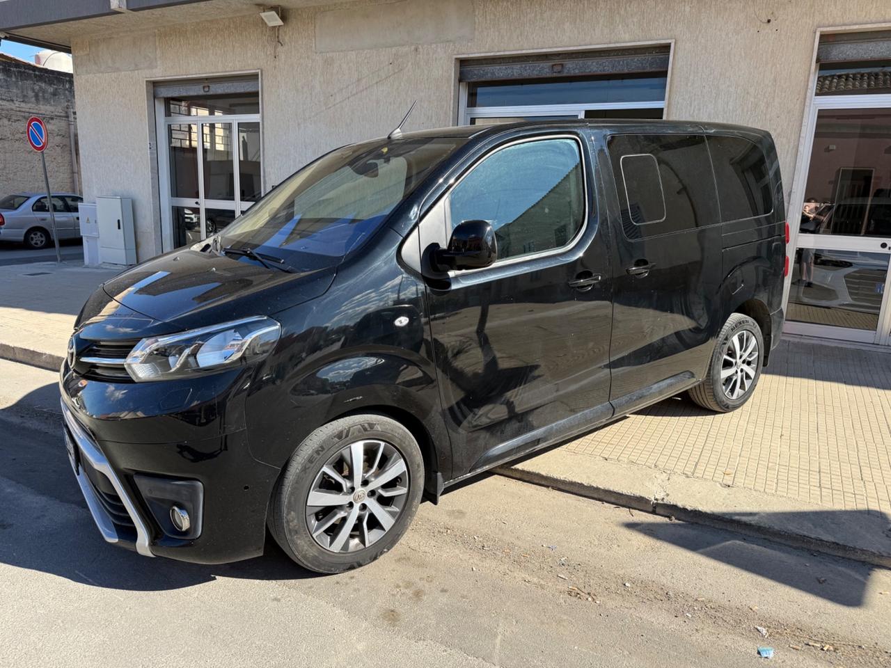 Toyota Proace Verso 1.5D L0 D Luxury