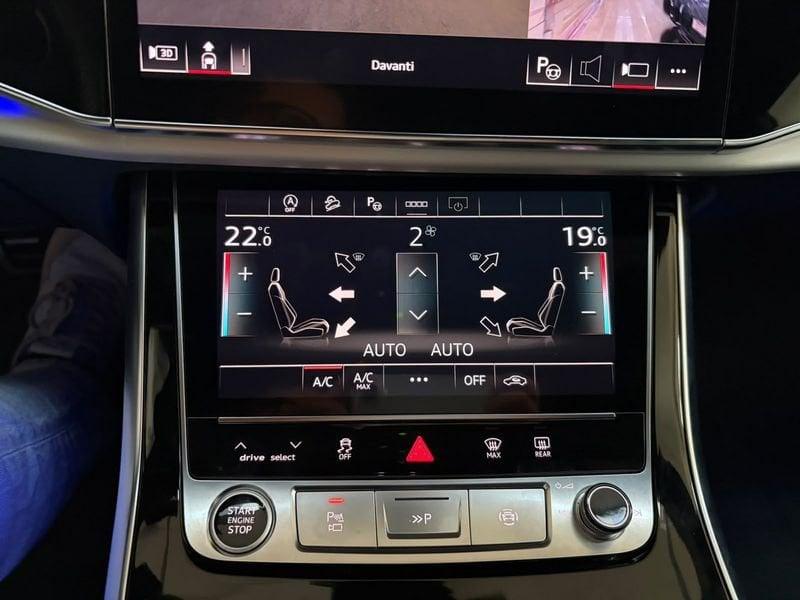 Audi Q8 55 TFSI 250kW quattro tiptronic Sport