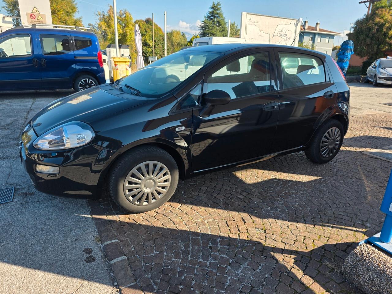Fiat Punto 1.3 MJT II 75 CV 3 porte Lounge con 238.000km