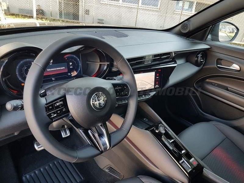 Alfa Romeo Junior Junior 1.2 ibrida Q4 145cv edct6