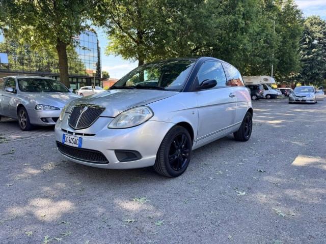 Lancia Ypsilon 1.2 8v ModaMilano