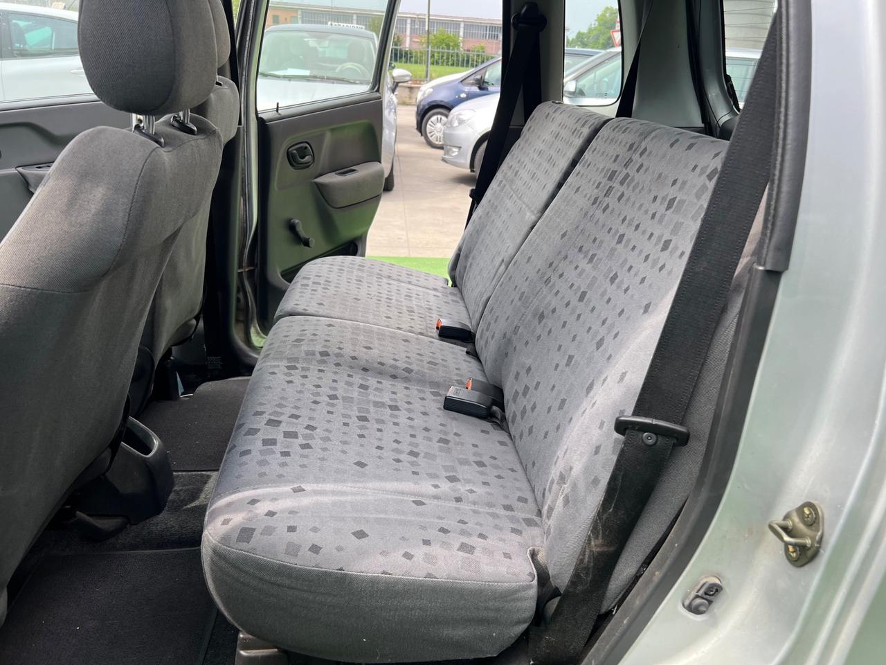 Opel Agila 1.2 16V Edition