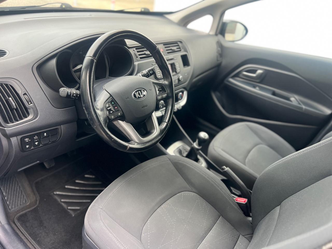 Kia Rio 1.2 benzina - adatta anche a neopatentati