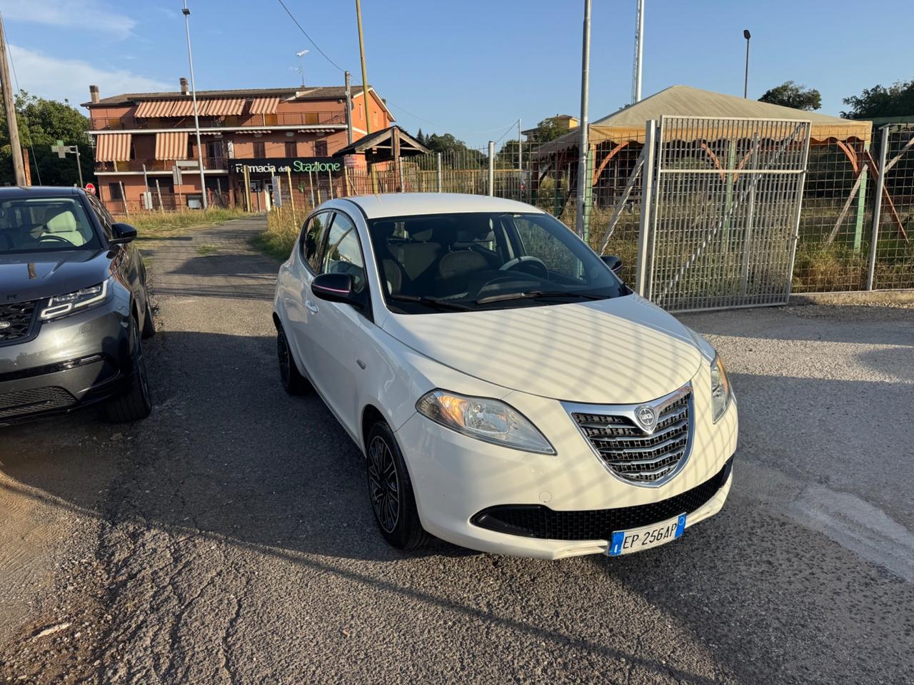 Lancia Ypsilon 1.2 69 CV 5 porte GPL Ecochic Silver