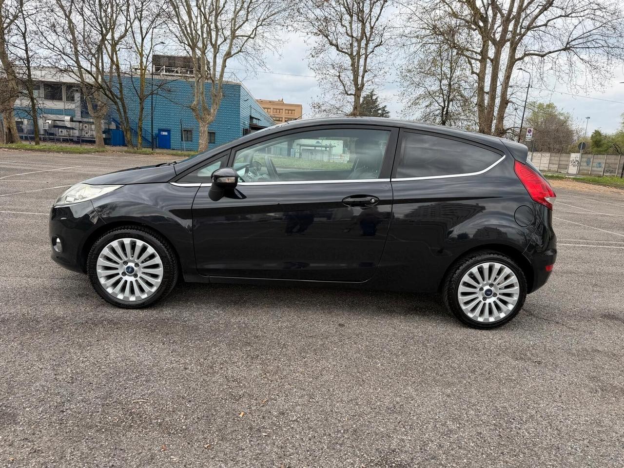 Ford Fiesta 1.2 82CV 3 porte Titanium