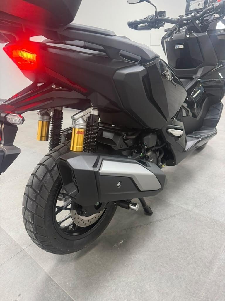 Honda ADV 350