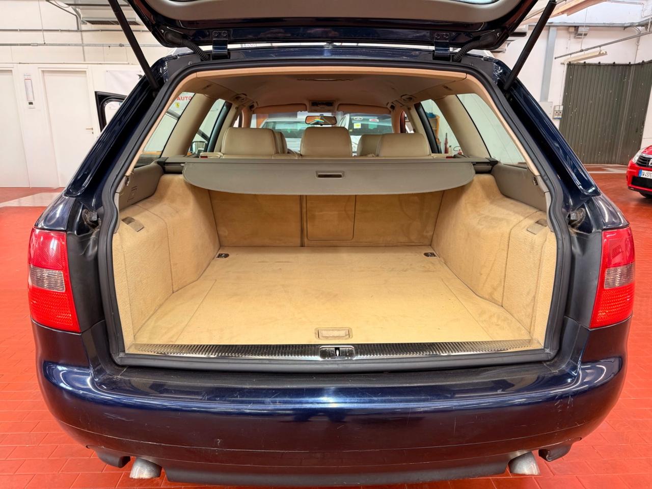 Audi A6 2.5 V6 TDI 180cv Quattro