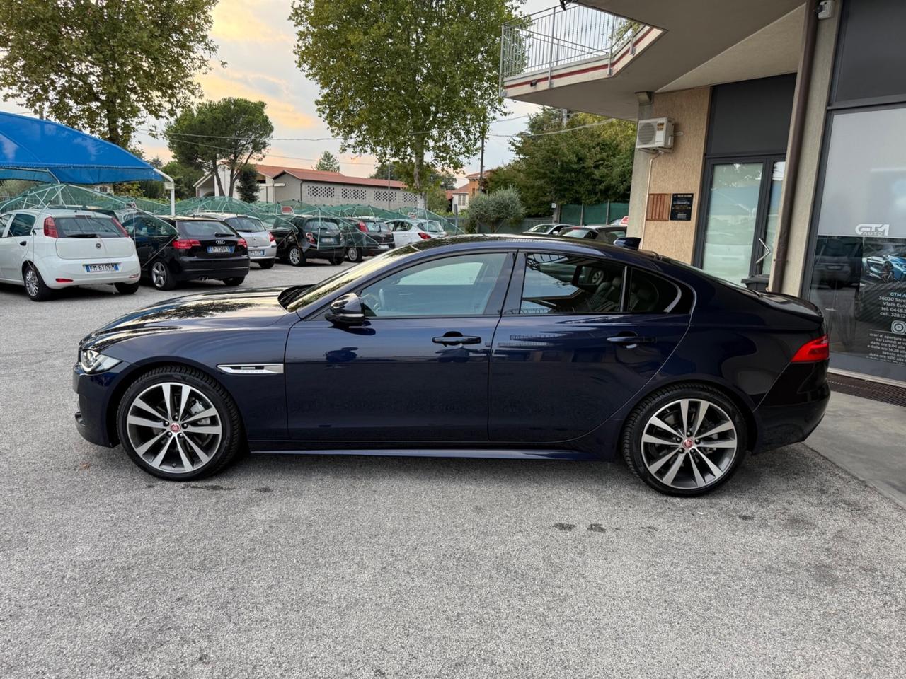 Jaguar XE 2.0 D Turbo aut. R-Sport - Unico Proprie