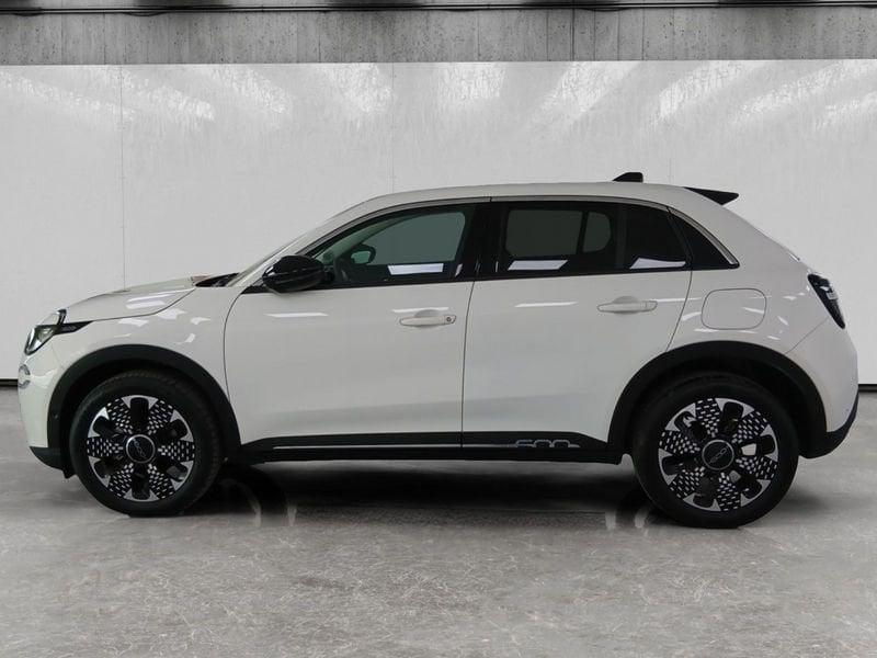 FIAT 600 1.2 hybrid La Prima 110cv auto
