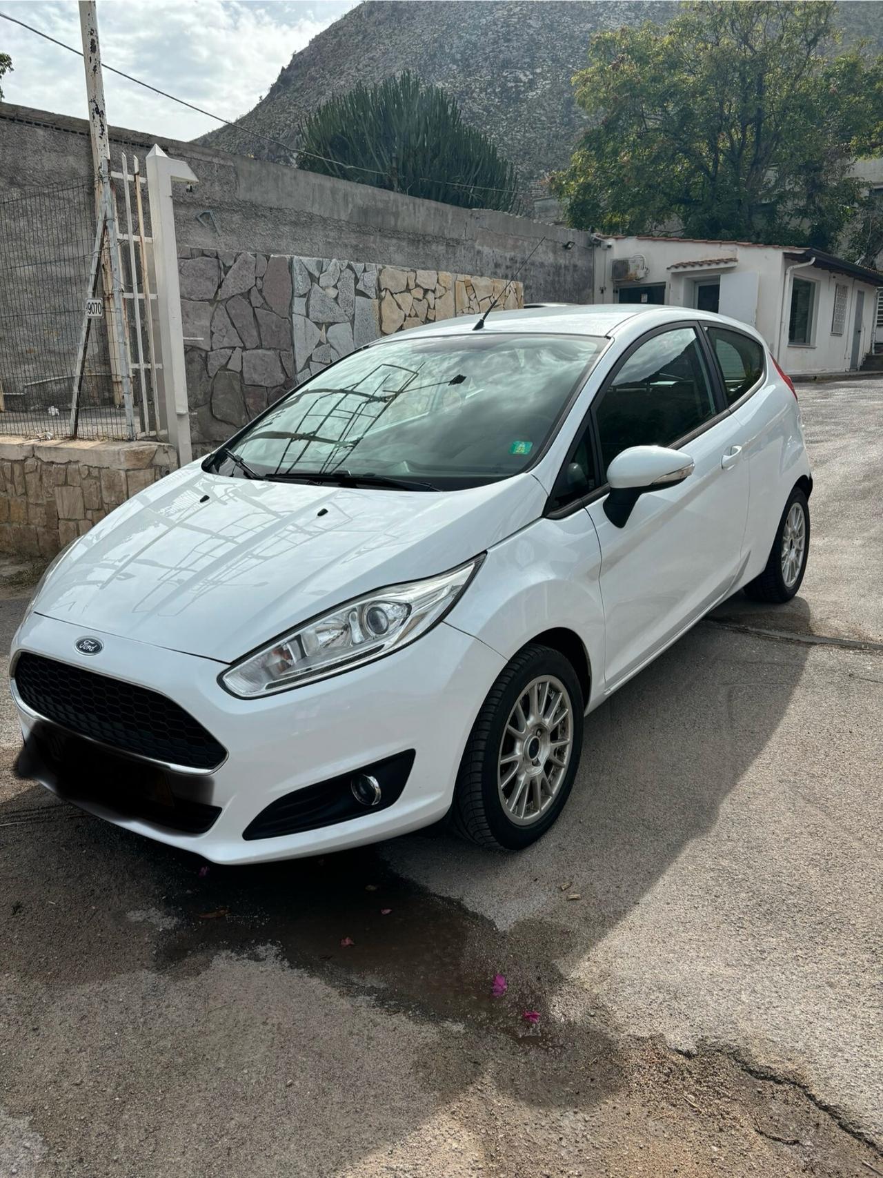 Ford Fiesta 1.5 TDCi 75CV 3 porte Titanium ANNO 2016 KM 90.000 PER INFO 3279411053