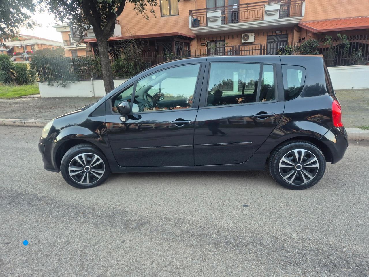 Renault Modus 1.5 dCi 85CV anno 09