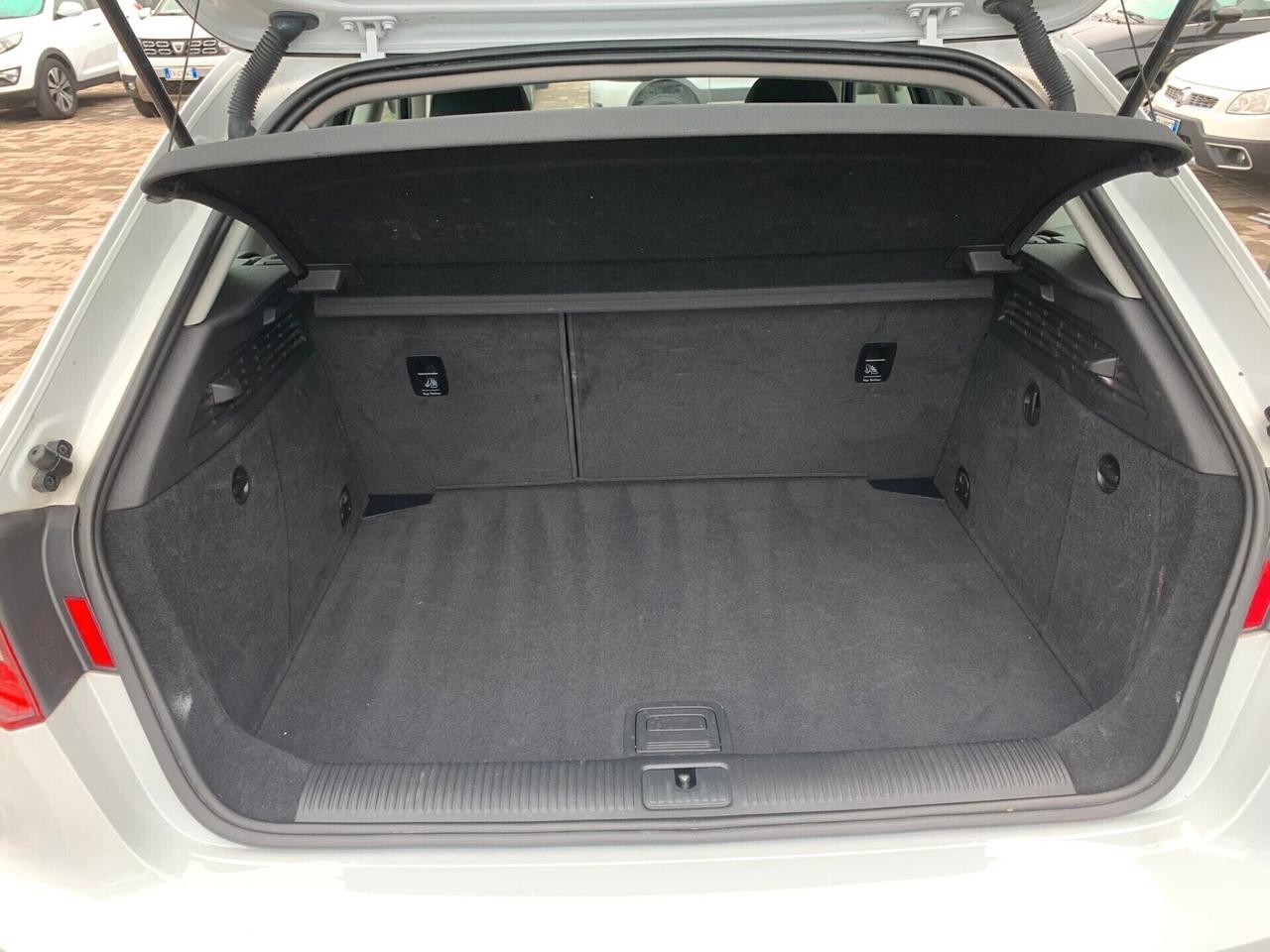 Audi A3 1.6 TDI 110 CV Attraction 2015