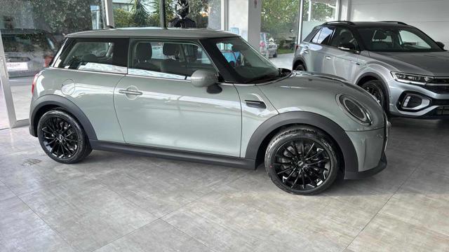 MINI Mini 1.5 One Essential cerchi da 17?