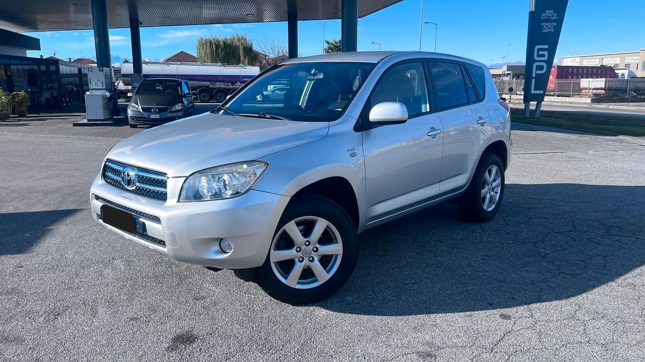 Toyota RAV 4 RAV4 2.2 D-4D 136 CV Sol